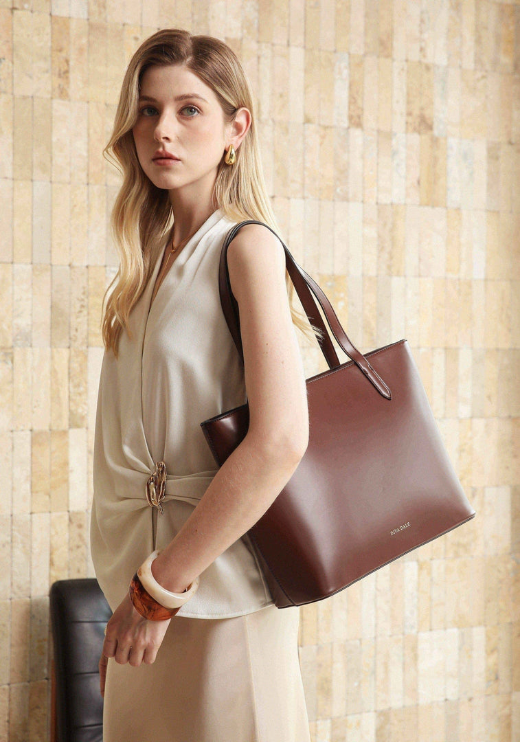 Classic Minimalist Tote Bag – Espresso Brown Edition