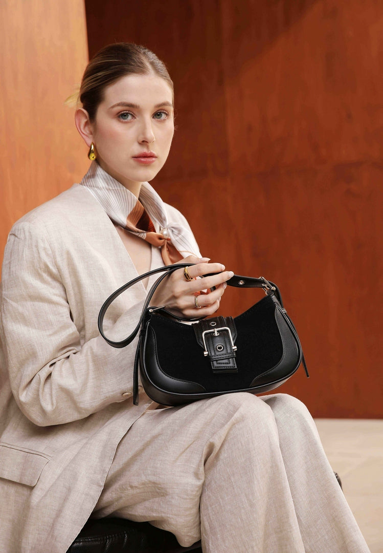 Vintage Buckle Shoulder Bag – Classic Black Edition