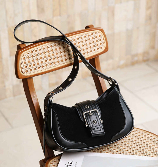 Vintage Buckle Shoulder Bag – Classic Black Edition