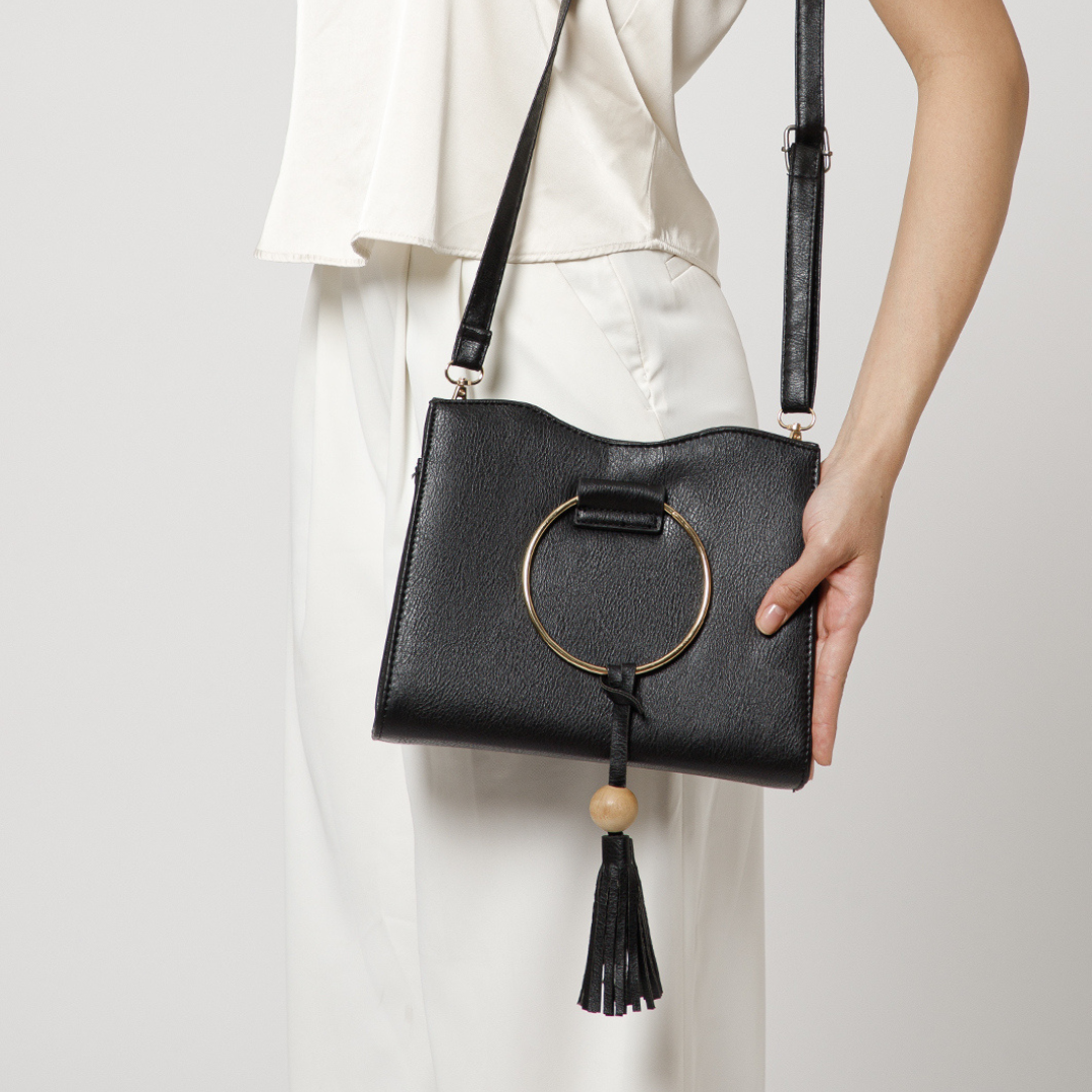 The Onyx Ring Bag – Elegance with an Edge