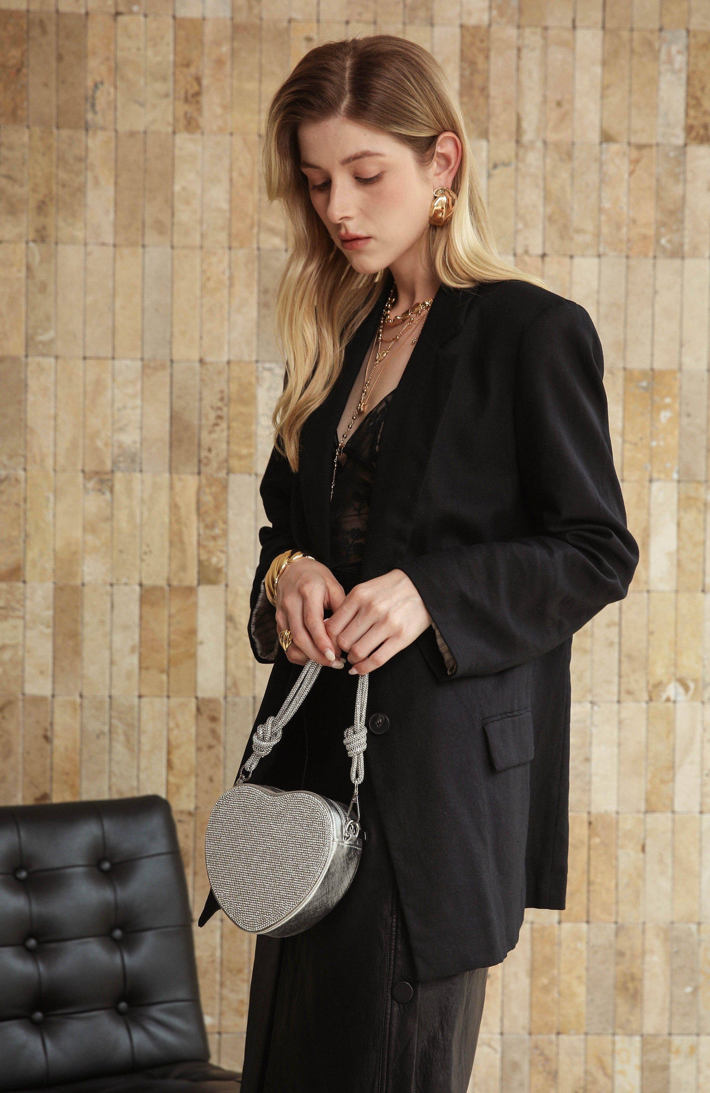 Crystal Heart Crossbody Bag – Silver Edition