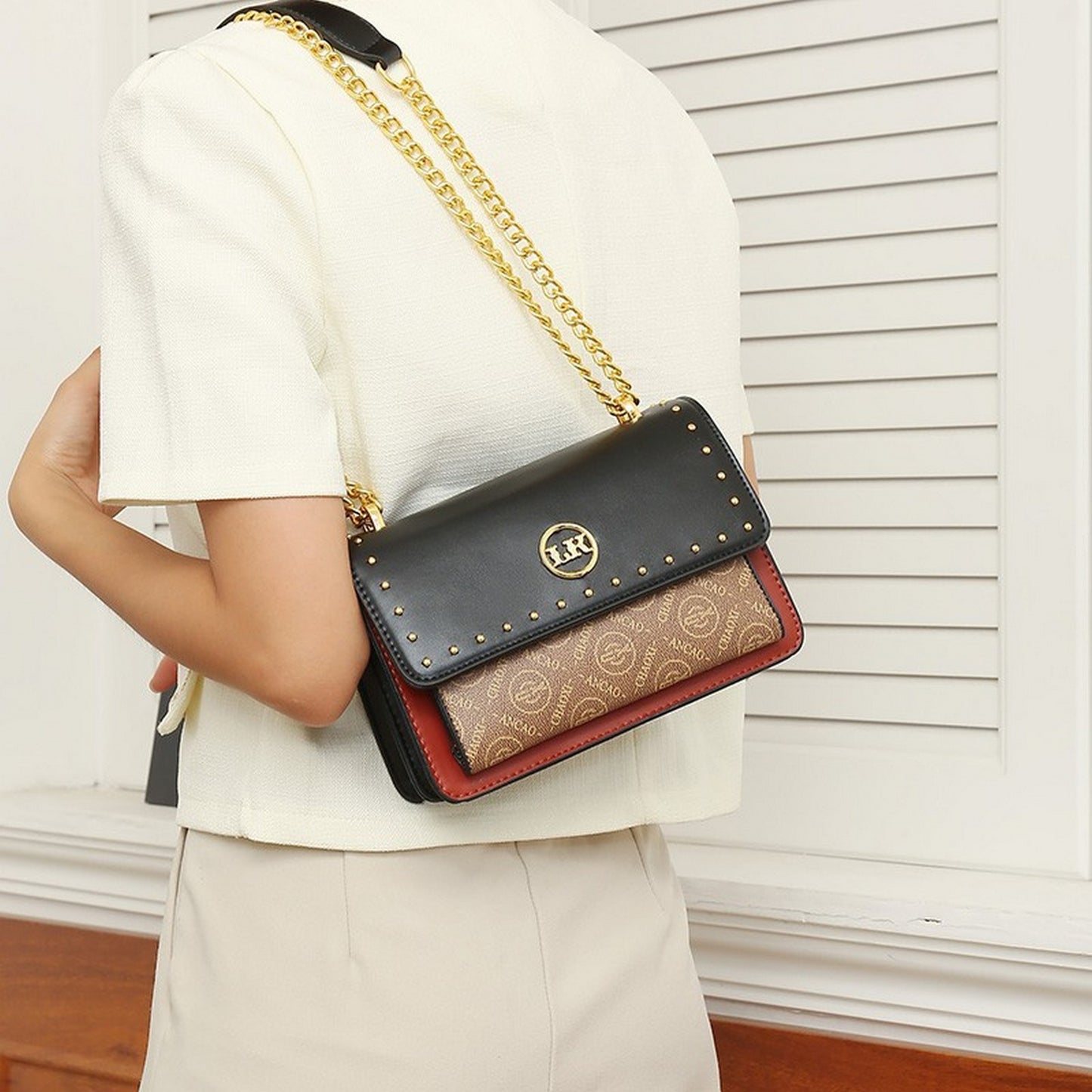 The "Iconic Chain" Flap Bag