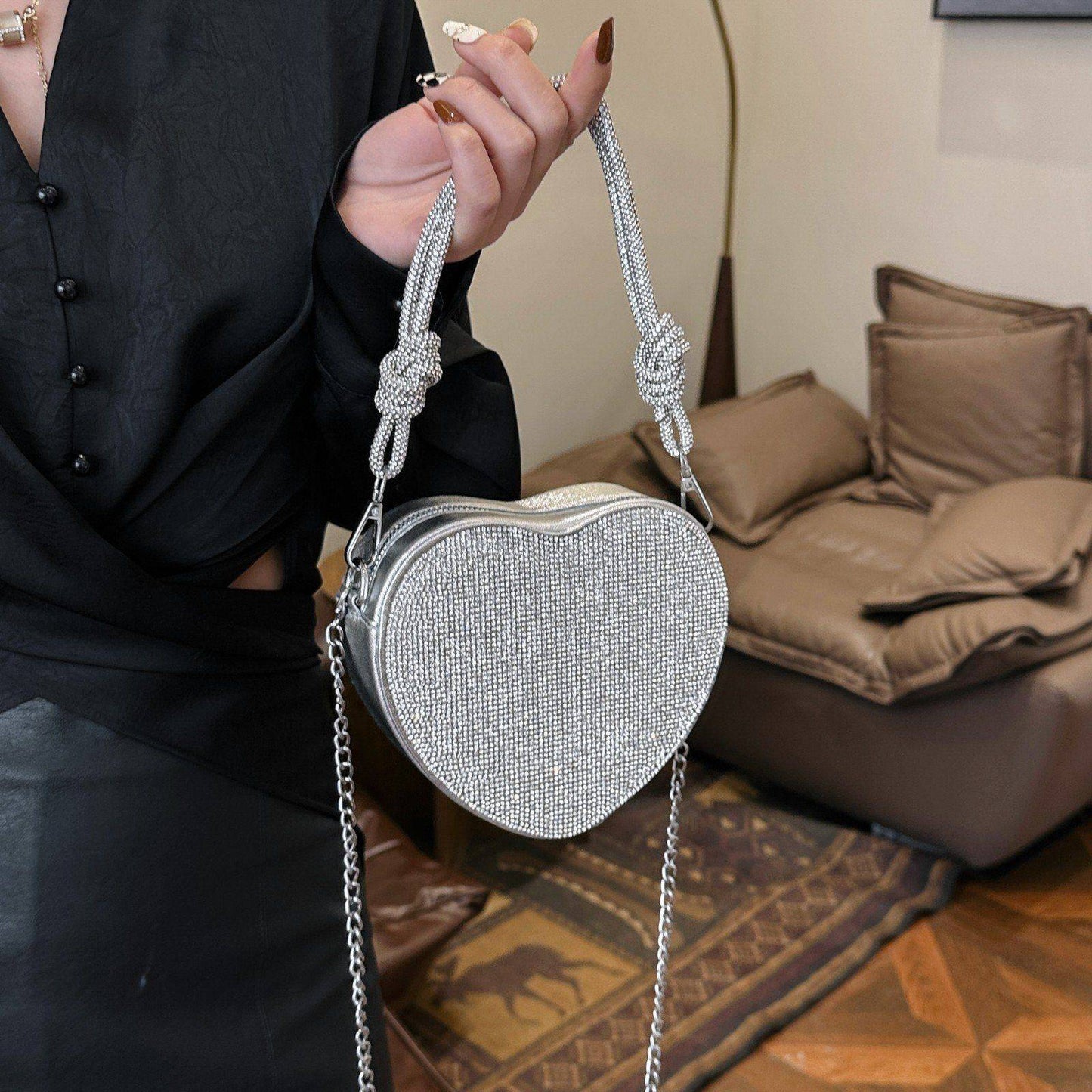 Crystal Heart Crossbody Bag – Silver Edition