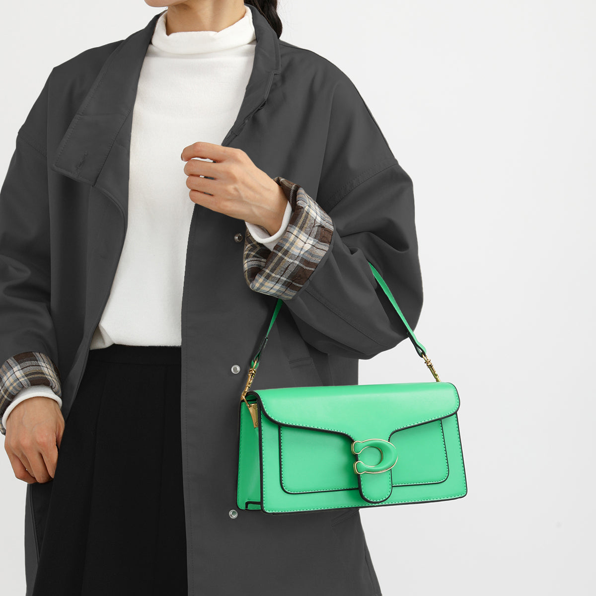 The "Emerald C-Clasp" Shoulder Bag (Mint Green)