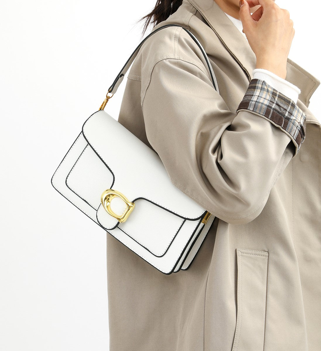 The "Chic Contraste" Shoulder Bag (White)