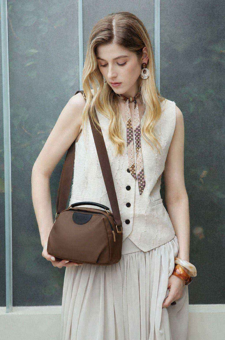 Casual Multi-Pocket Crossbody Bag – Brown Edition
