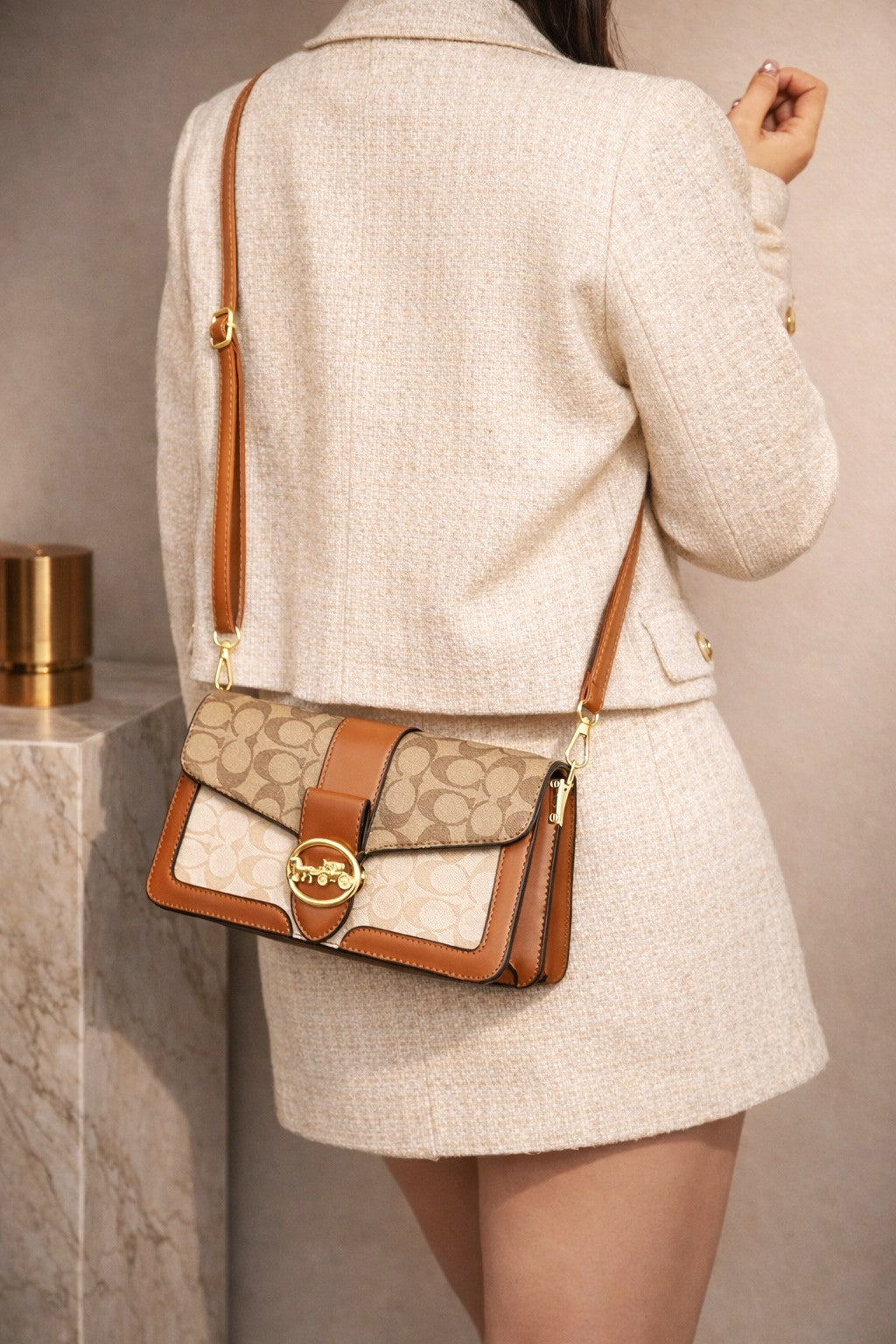 Heritage Carriage Signature Shoulder Bag