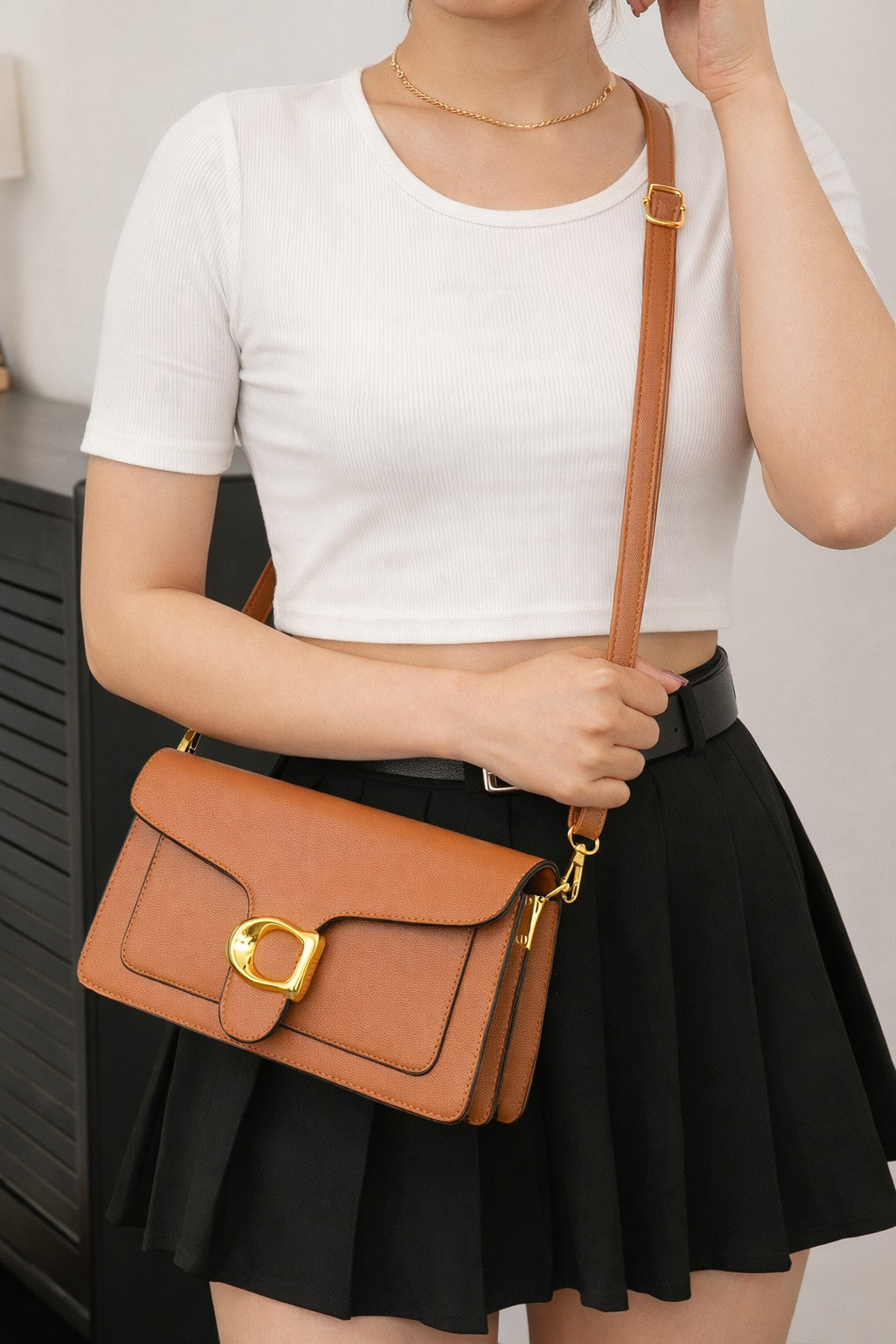 The “Caramel Luxe” Shoulder Bag